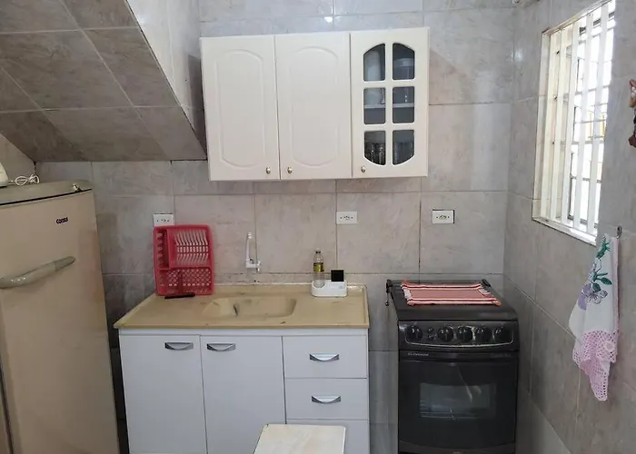 Casa A 250 Metros A Pe Da Praia. Otima Localizacao