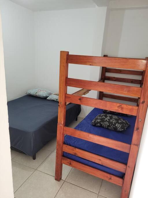 Casa A 250 Metros A Pe Da Praia. Otima Localizacao Сasa de vacaciones *