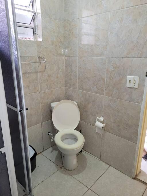 Casa A 250 Metros A Pe Da Praia. Otima Localizacao Сasa de vacaciones *